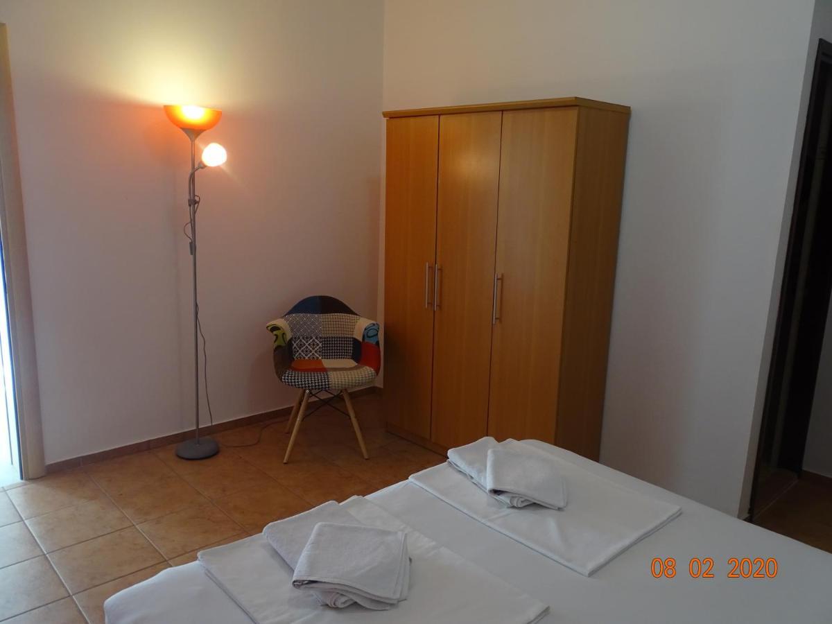 Apartments Antea & Magdalena Pirovac Buitenkant foto