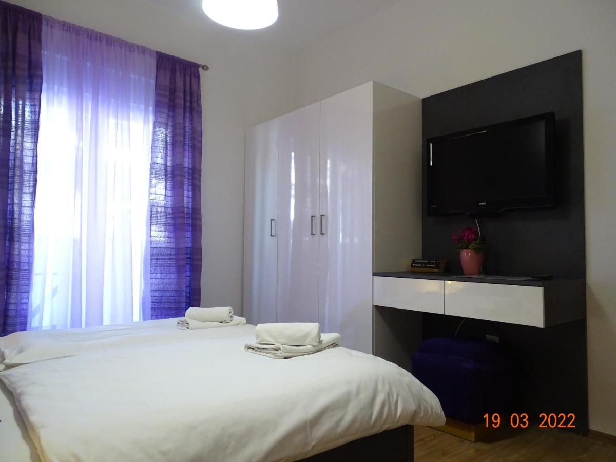 Apartments Antea & Magdalena Pirovac Buitenkant foto