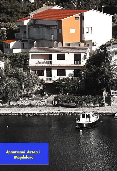 Apartments Antea & Magdalena Pirovac Buitenkant foto